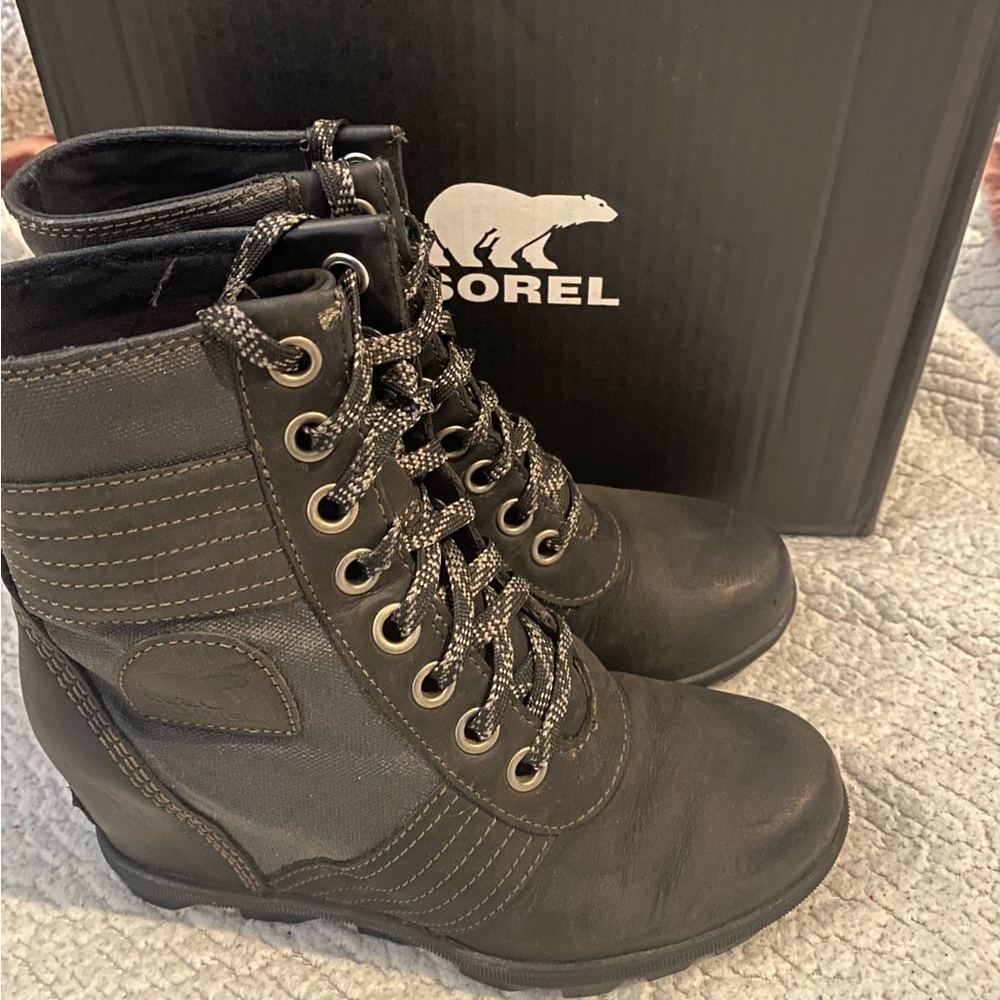 PRICE DROP!!! Sorel Lexie Wedge Black/Noir Boots